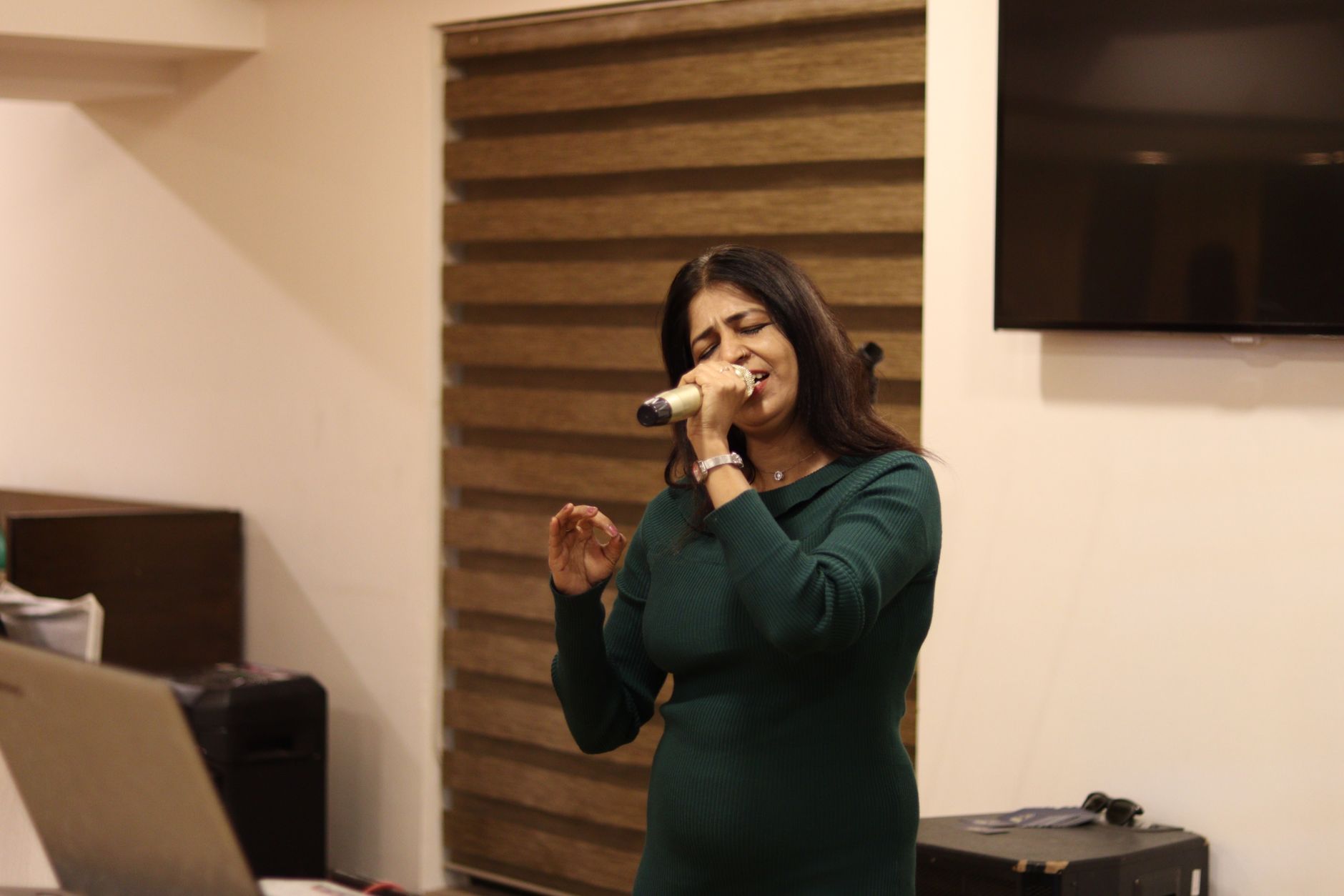 Neha Kakkar Sunidhi Chauhan